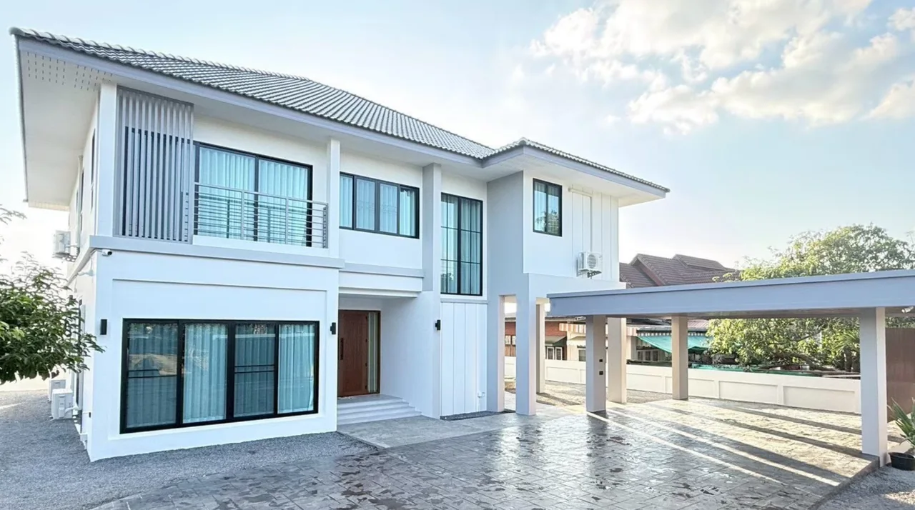 บ้านโมเดิร์น โทนขาวเทา